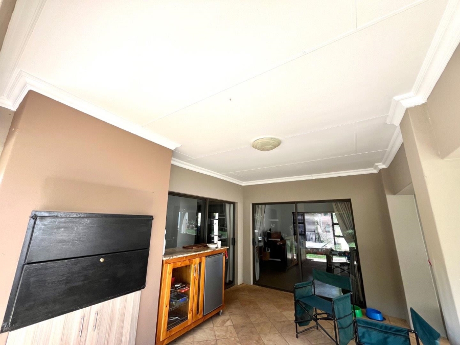 4 Bedroom Property for Sale in Woodland Hills Free State